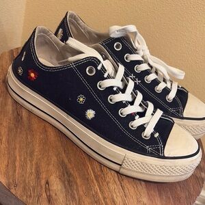 Converse All Star Low Tops Floral Embroidery Size US 9